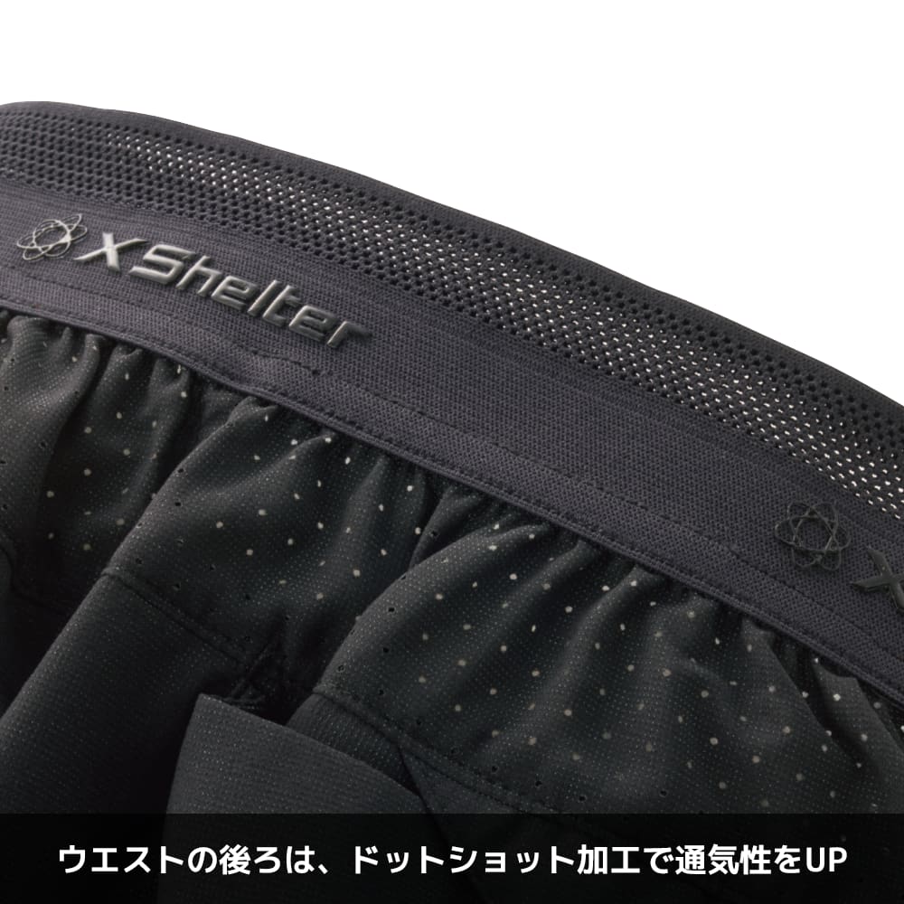 ブラック