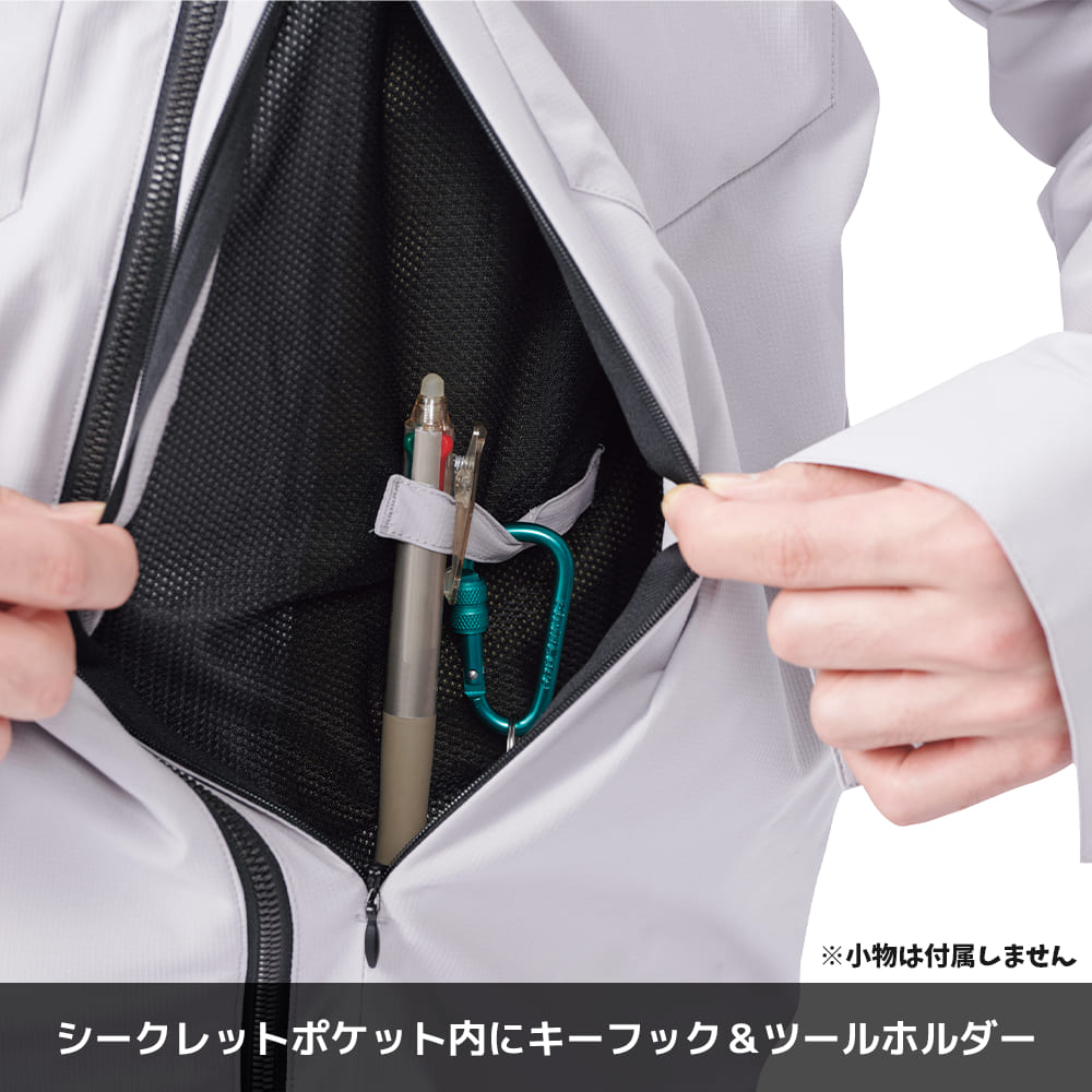 ブラック