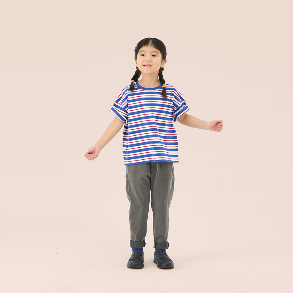ブルー
