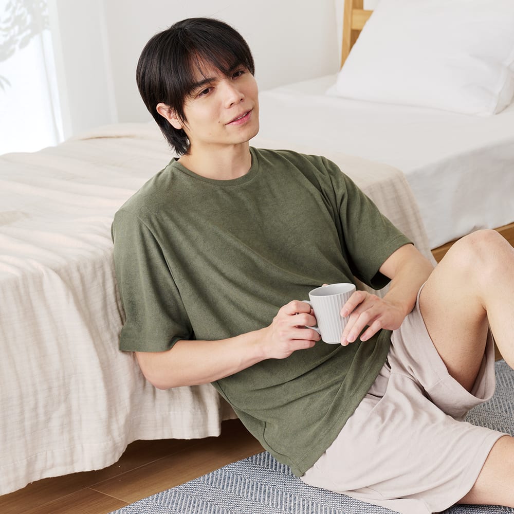 ブラック