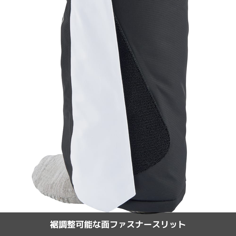ブラック