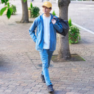 ブラック