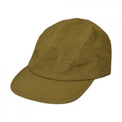 カーキ