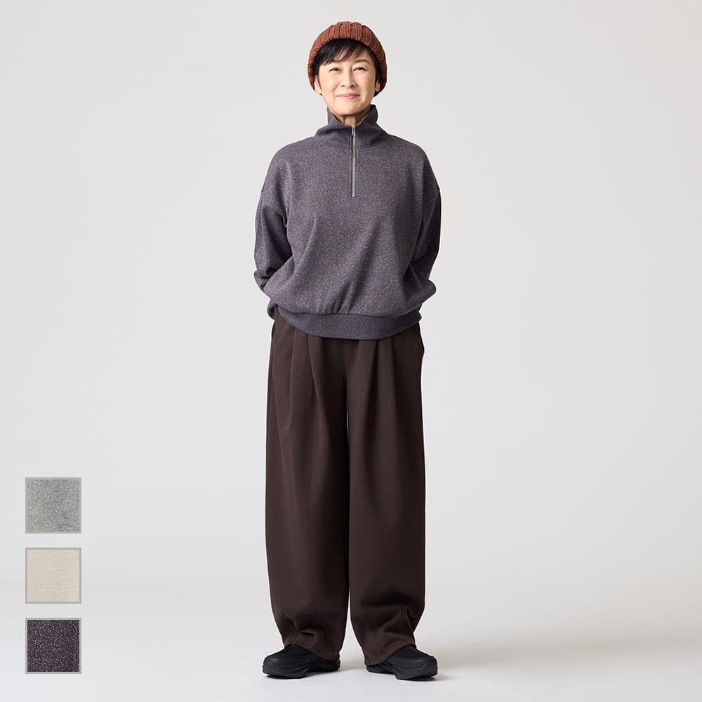 オフホワイト